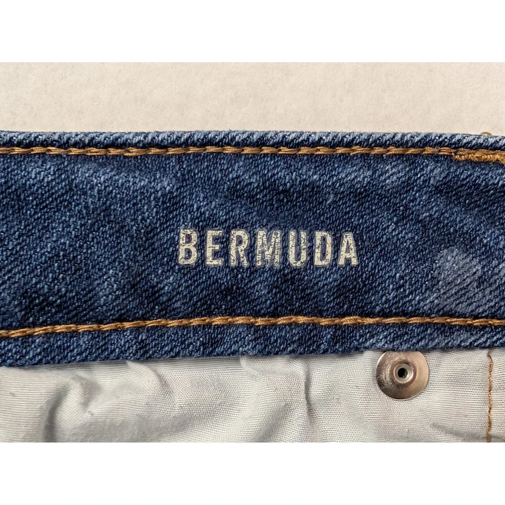 Aeropostale‎ Womens Bermuda Shorts Size 2 Distressed Cuffed Blue Denim